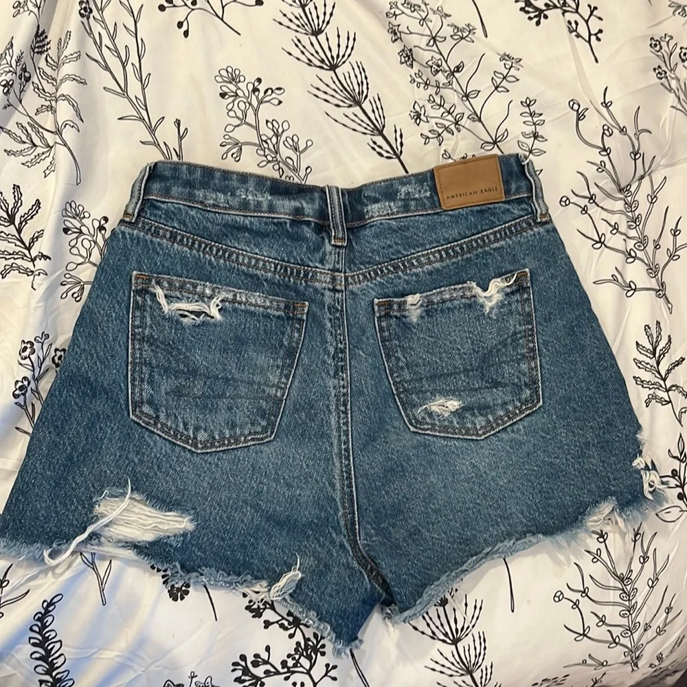 American Eagle Denim jean shorts - Picture 2 of 2